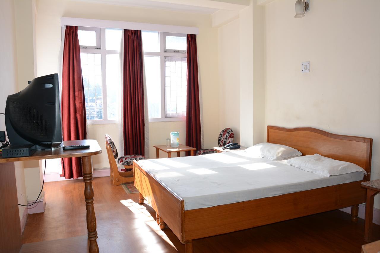 Hotel Basant Shimla Buitenkant foto