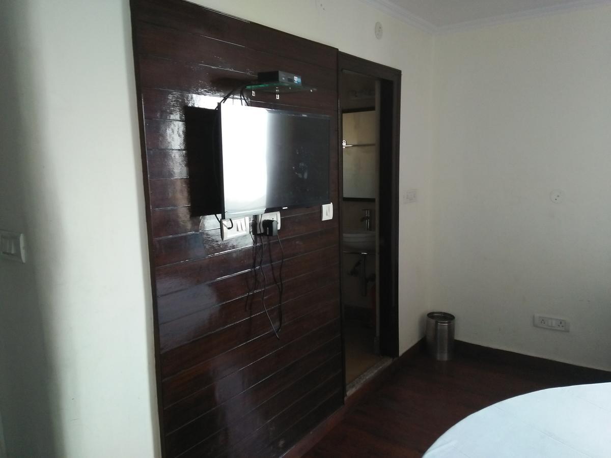 Hotel Basant Shimla Buitenkant foto